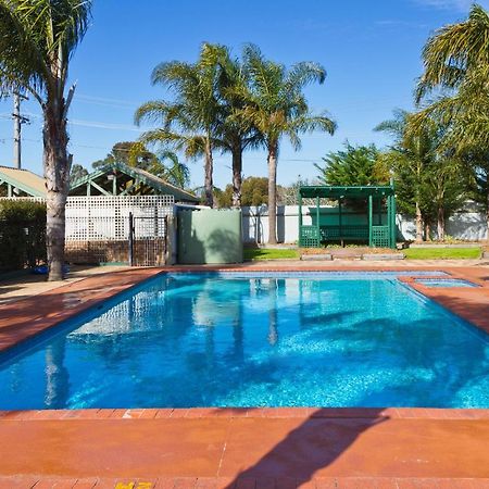 Sandhurst Motel Carrum Downs Exterior foto
