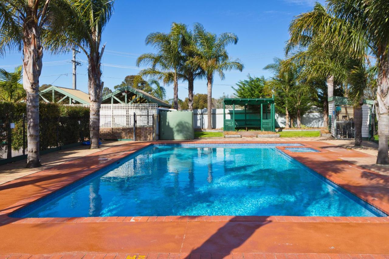 Sandhurst Motel Carrum Downs Exterior foto
